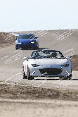 media/Nov-10-2025-Private Event (Mon) [[7fd464aee1]]/Novice/Session 2 (Phil Hill)/